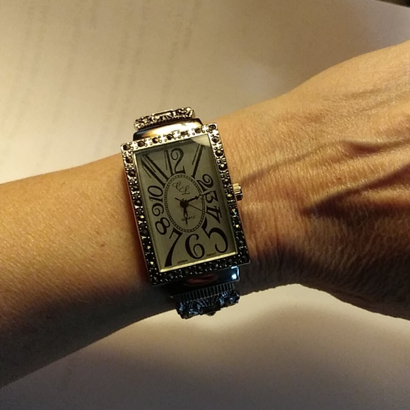 Watch - Picture 6 of 6